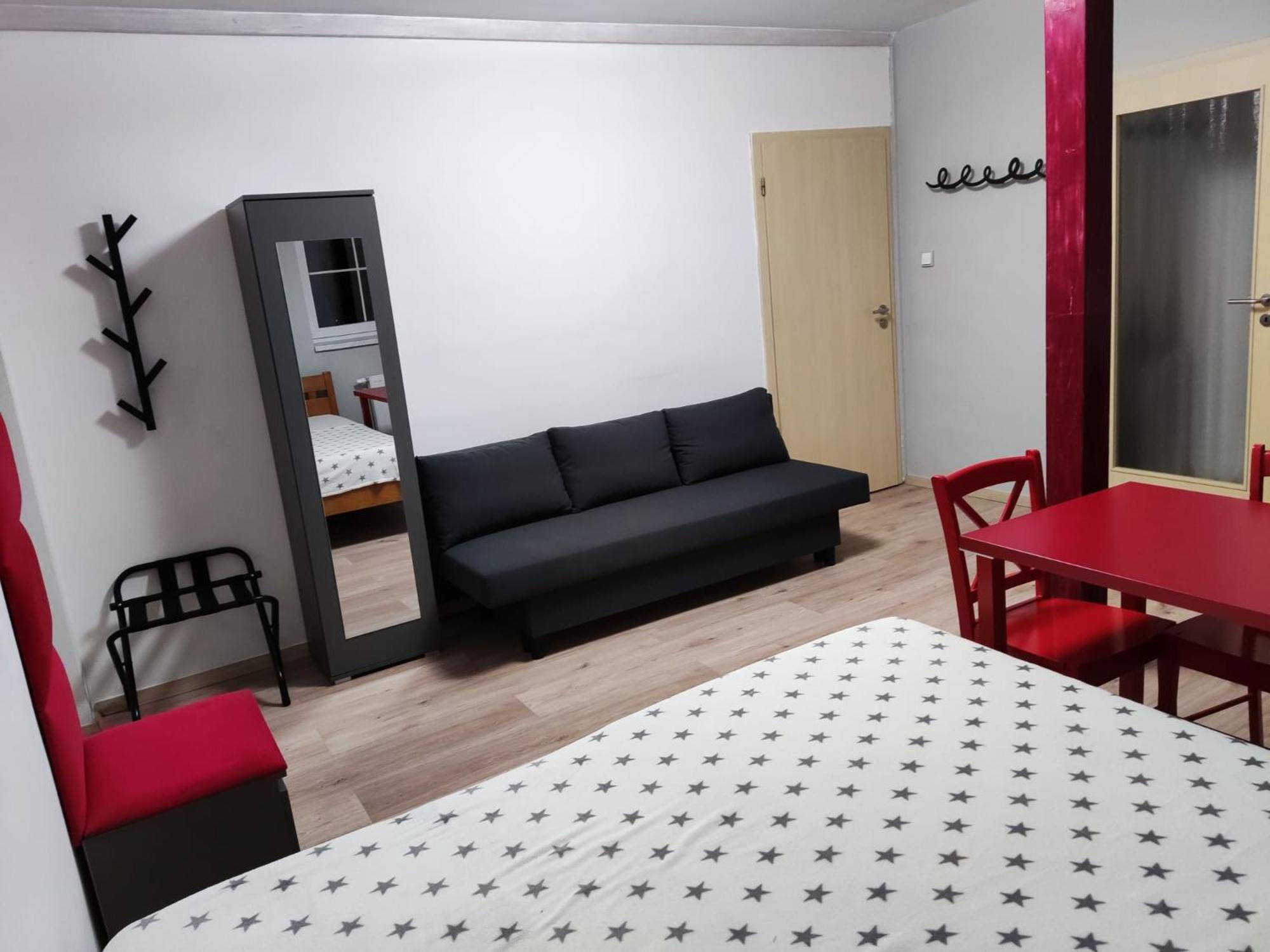 Motyli Chalupa - Luxusni Apartmany U Jestedu Dlouhy Most المظهر الخارجي الصورة